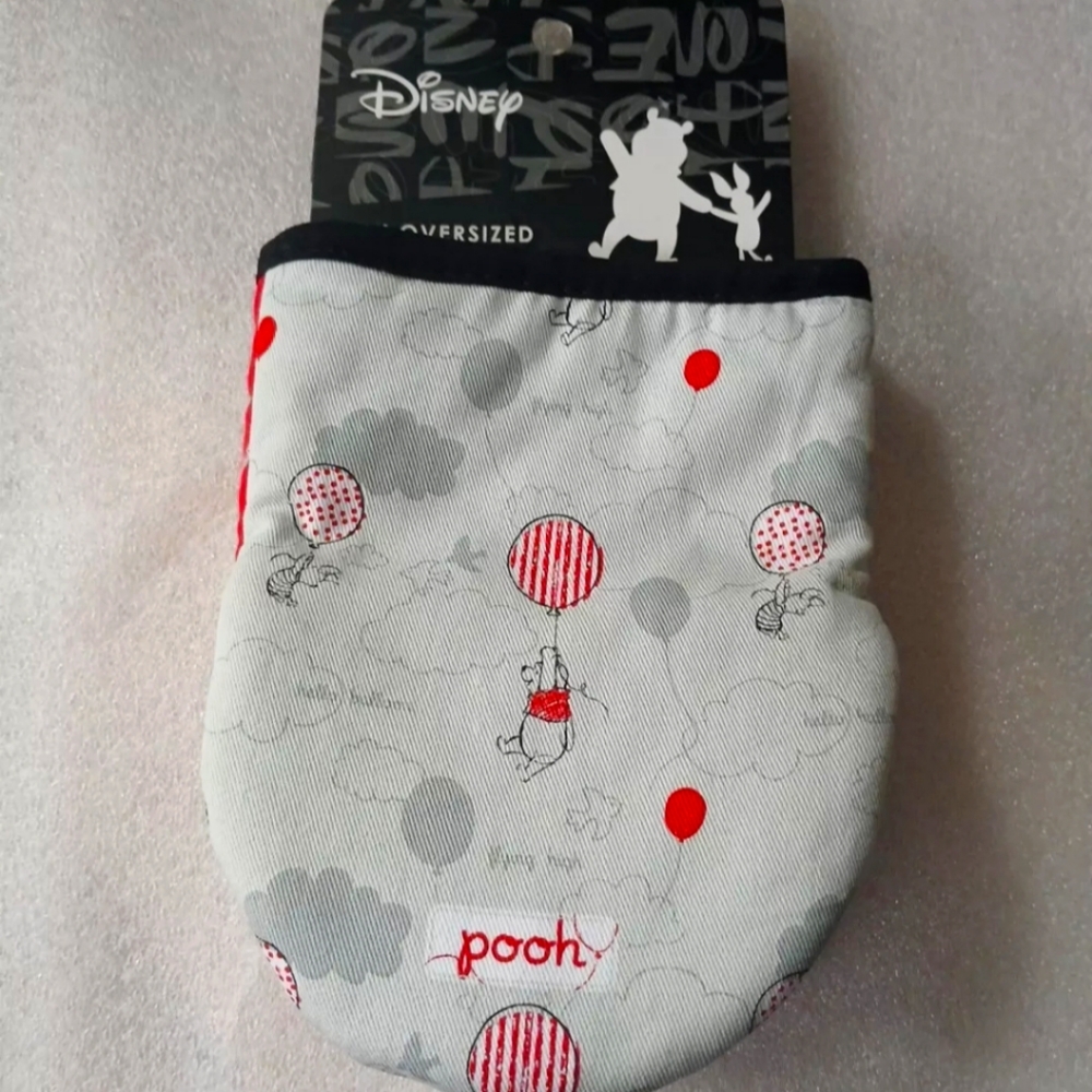 NWT DISNEY Winnie The Pooh OVEN MINI MITT Oversized 2PK Piglet GREY RED BLK